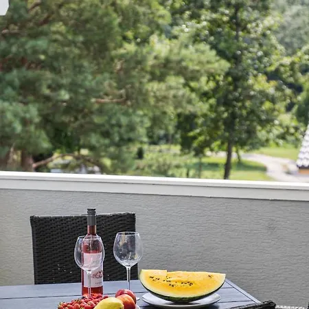 Balatonic Lemon Apartmanhaz Апартаменты *