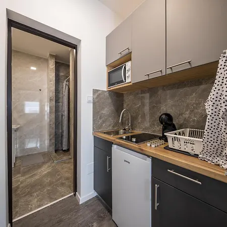 Апартаменты Balatonic Lemon Apartmanhaz Шиофок