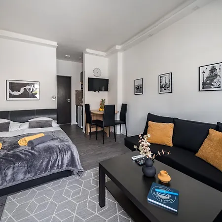 Balatonic Lemon Apartmanhaz *