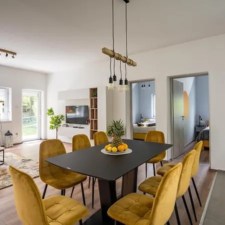 Balatonic Lemon Apartmanhaz * Шиофок