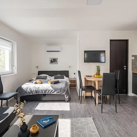 Balatonic Lemon Apartmanhaz