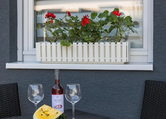 Balatonic Lemon Apartmanhaz * 시오포크