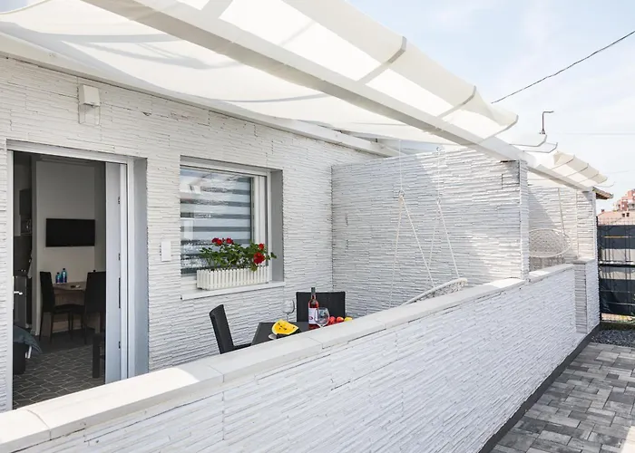 Balatonic Lemon Apartmanhaz