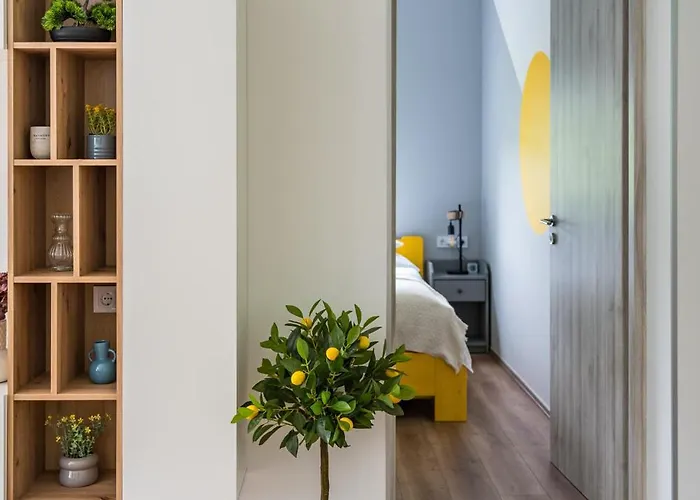 Balatonic Lemon Apartmanhaz 아파트 시오포크